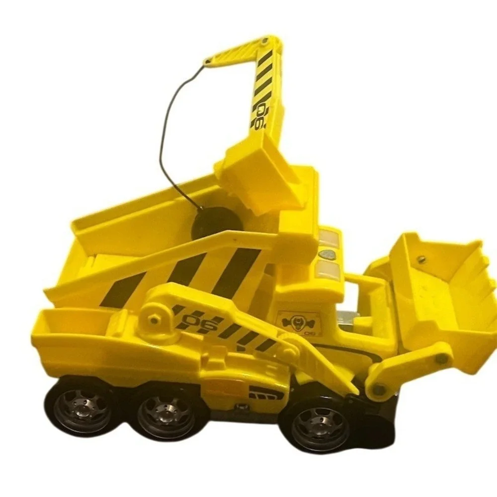 PAW Patrol Ultimate Rescue Rubble Construction Truck Wrecking Ball & Scoop